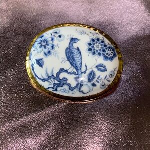 Vintage Elegant Blue and Gold Porcelain Brooch #31032